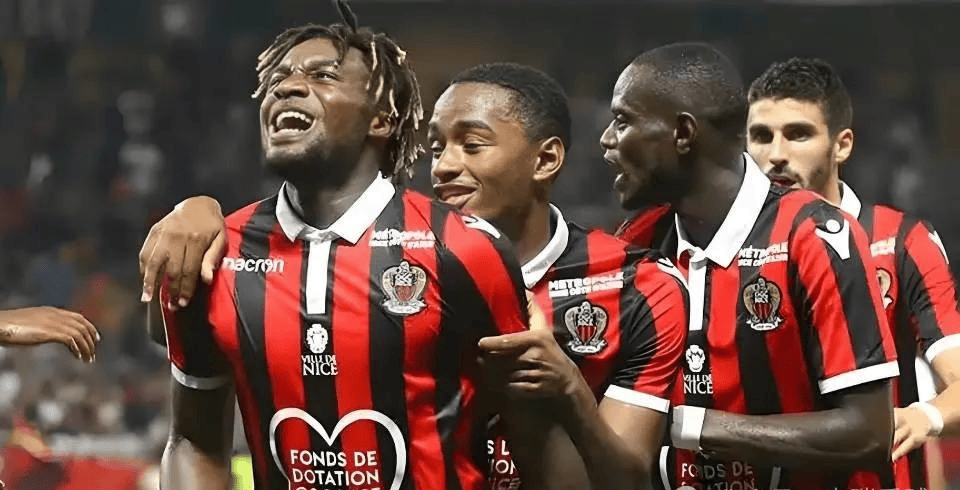 包含南特主场不敌莱阿瓦，保级压力增大的词条