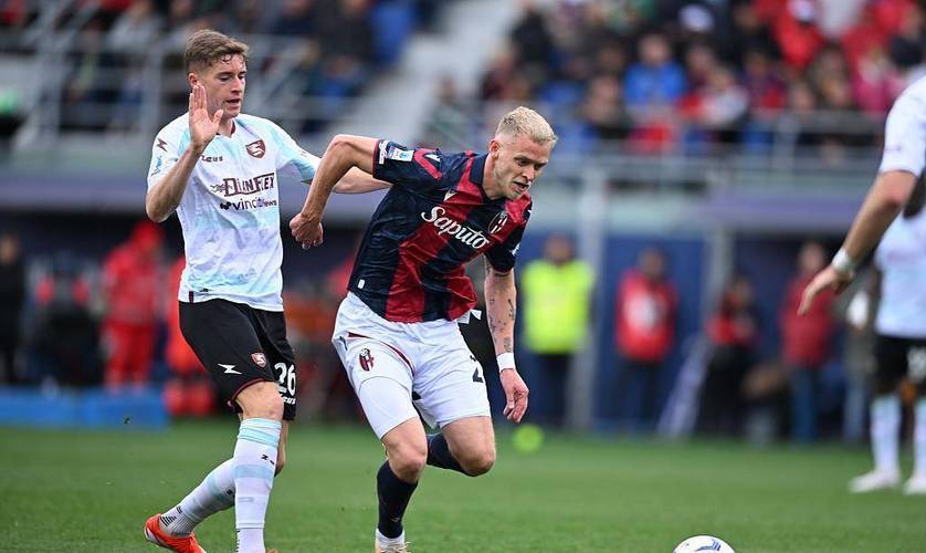 包含卡利亚里球员赛前训练,备战全力以赴的词条 包含卡利亚里球员赛前训练,备战全力以赴的词条