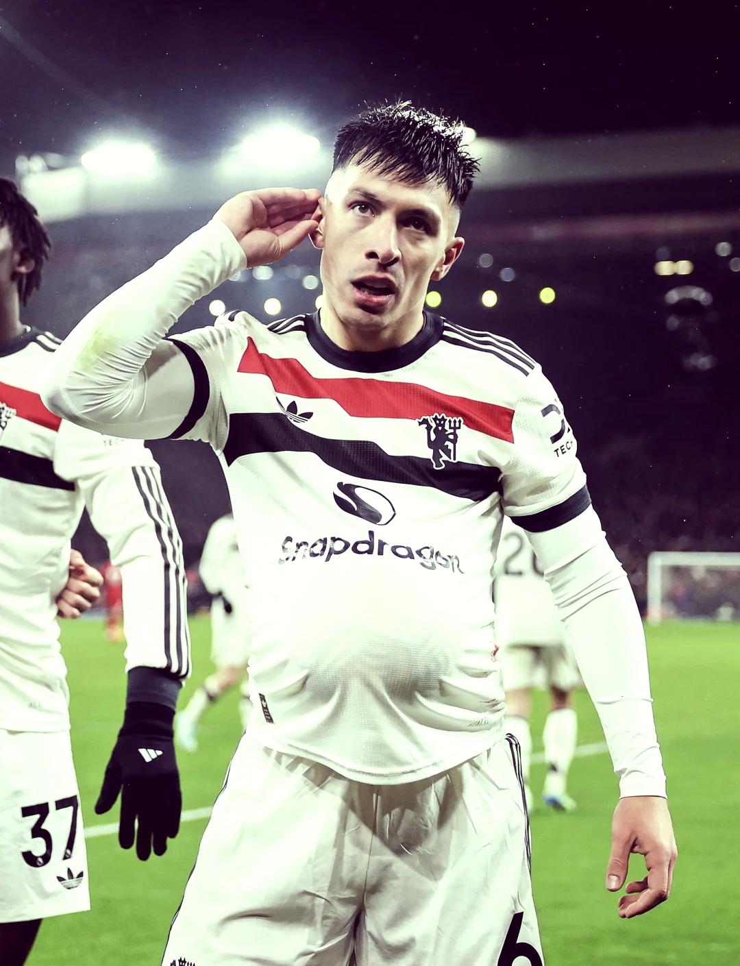 关于沃尔夫斯堡众将伤愈复出,士气大涨迎接新赛季的信息 关于沃尔夫斯堡众将伤愈复出,士气大涨迎接新赛季的信息