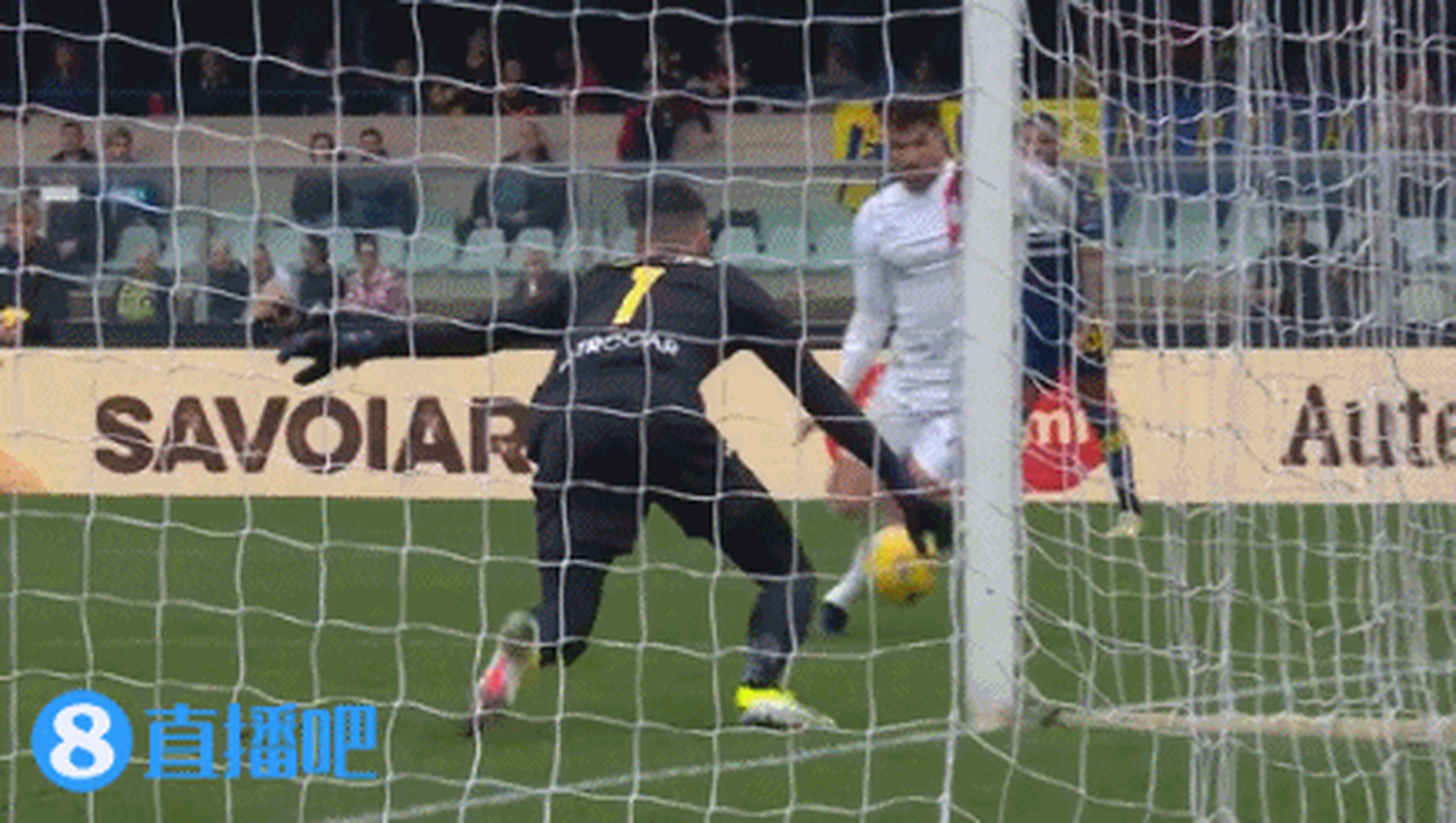 关于维罗纳客场遭遇失利，排名有所下滑的信息