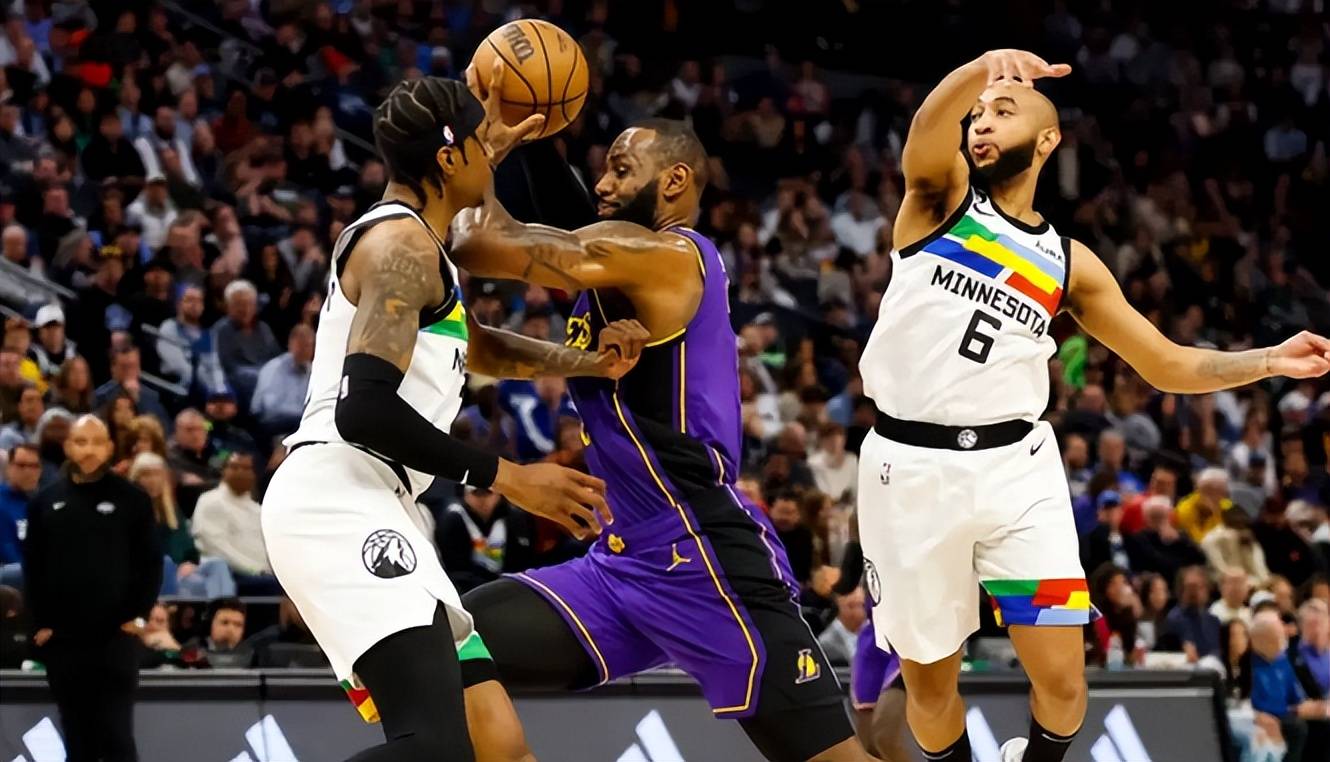 包含拉志那主场告捷，呈现球队实力的词条