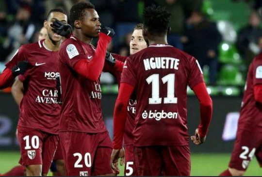 包含梅斯战胜蒙彼利埃，豪取三分的词条