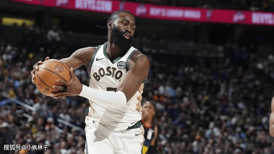 包含凯尔特人主场告捷，士气飙升的词条