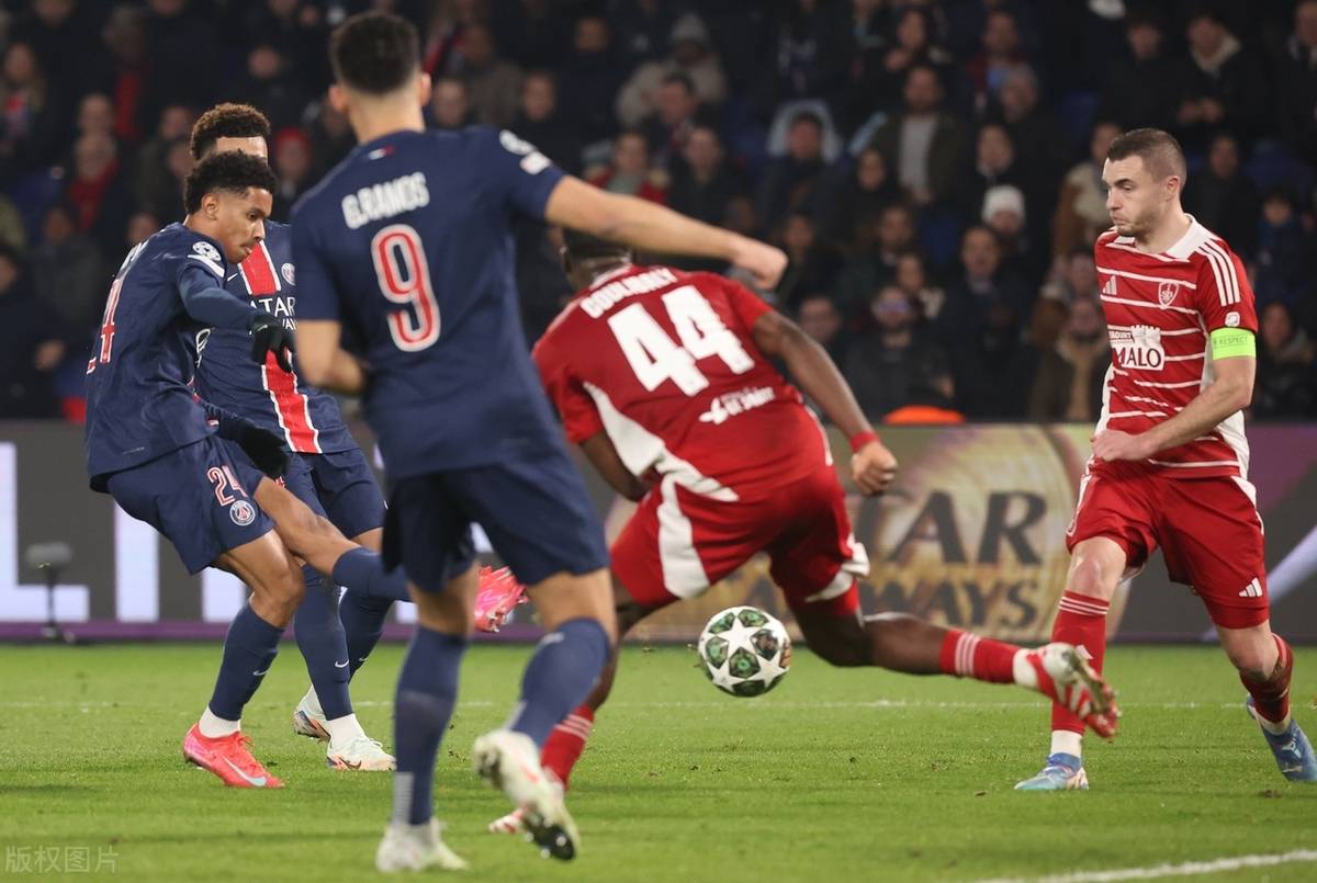 包含巴黎圣日耳曼惨遭逆转,瑞士球王破门的词条 包含巴黎圣日耳曼惨遭逆转,瑞士球王破门的词条