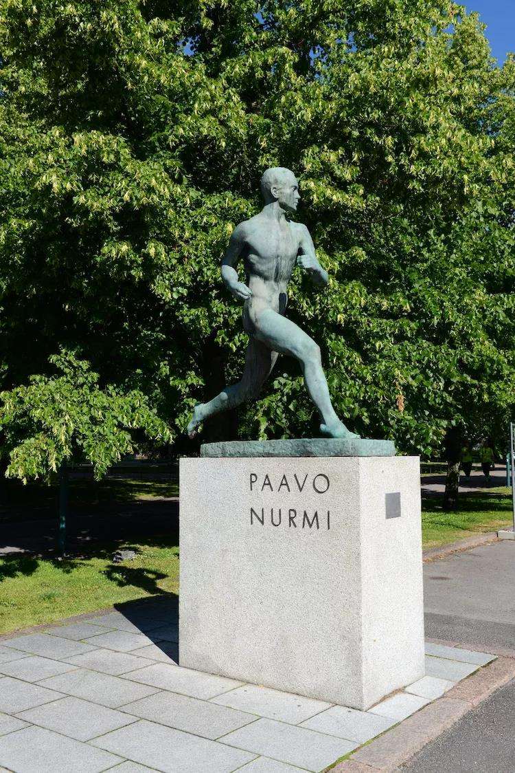 包含芬兰代表团在田径比赛中获得金银铜奖牌的词条