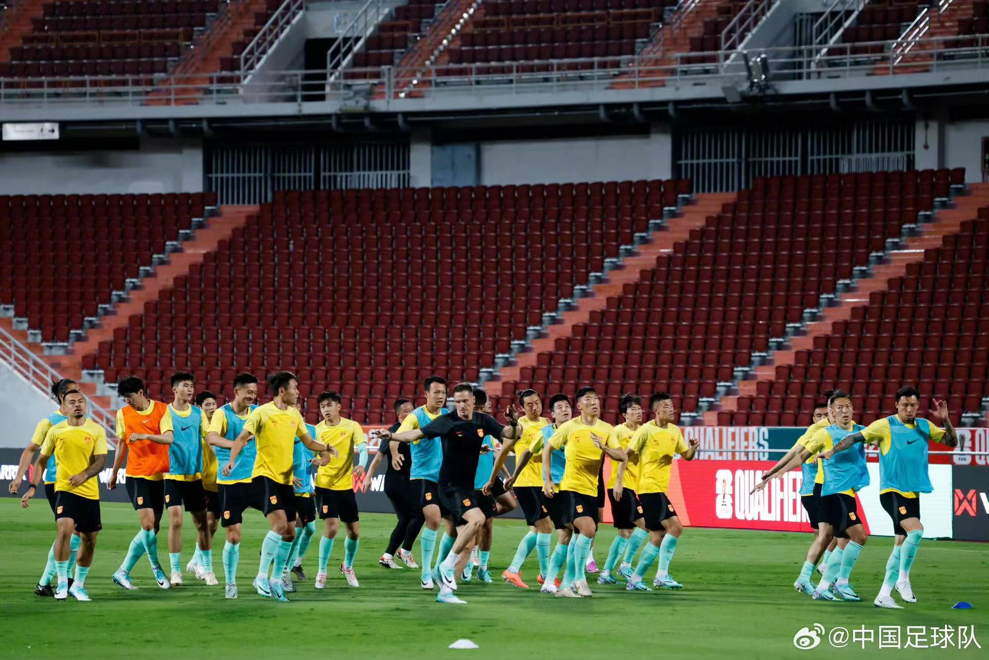 中国足球超级联赛首轮比赛圆满落幕 中国足球超级联赛首轮比赛圆满落幕