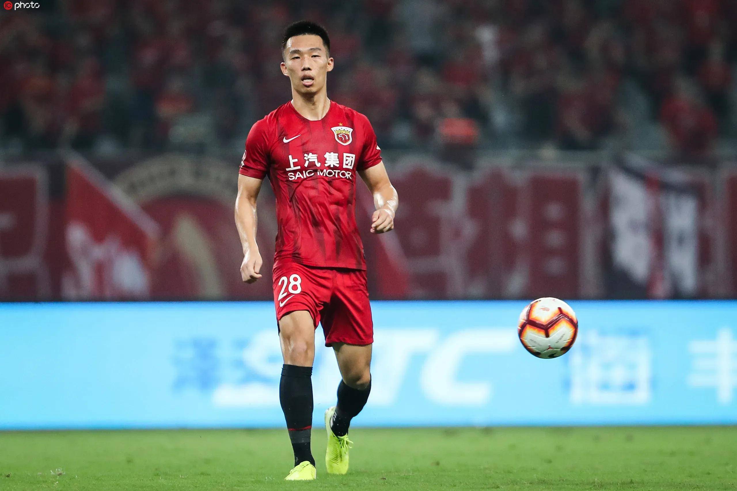 球队士气低落近期表现失去稳定性