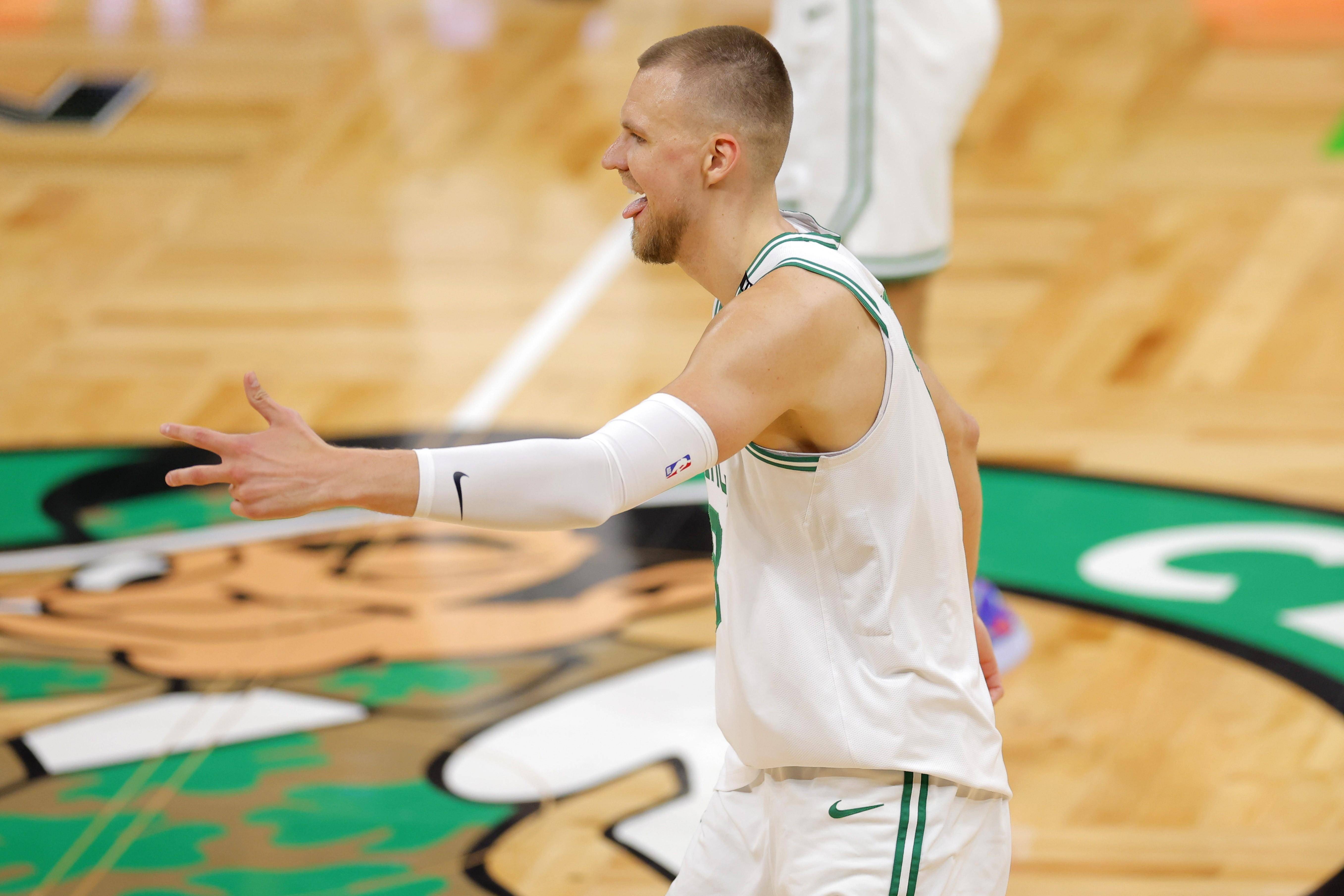 独行侠惨败雷霆,波尔津吉斯状态低迷 独行侠惨败雷霆,波尔津吉斯状态低迷