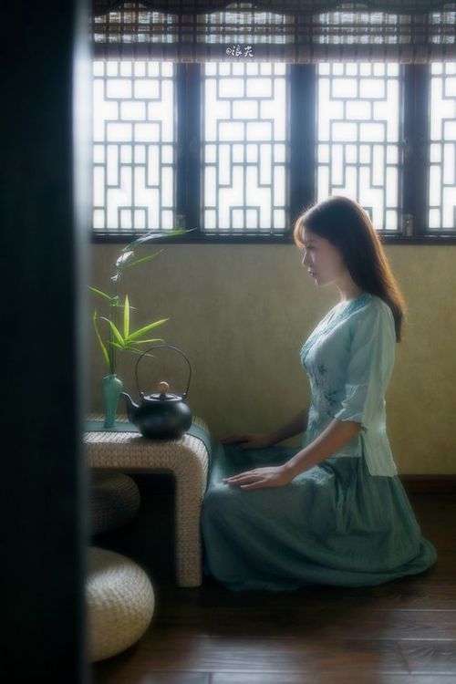 灰熊力克国王，杰伦·格林欧冠淘汰赛上演接管好戏，体育世界中的团队协作与个人英雄主义