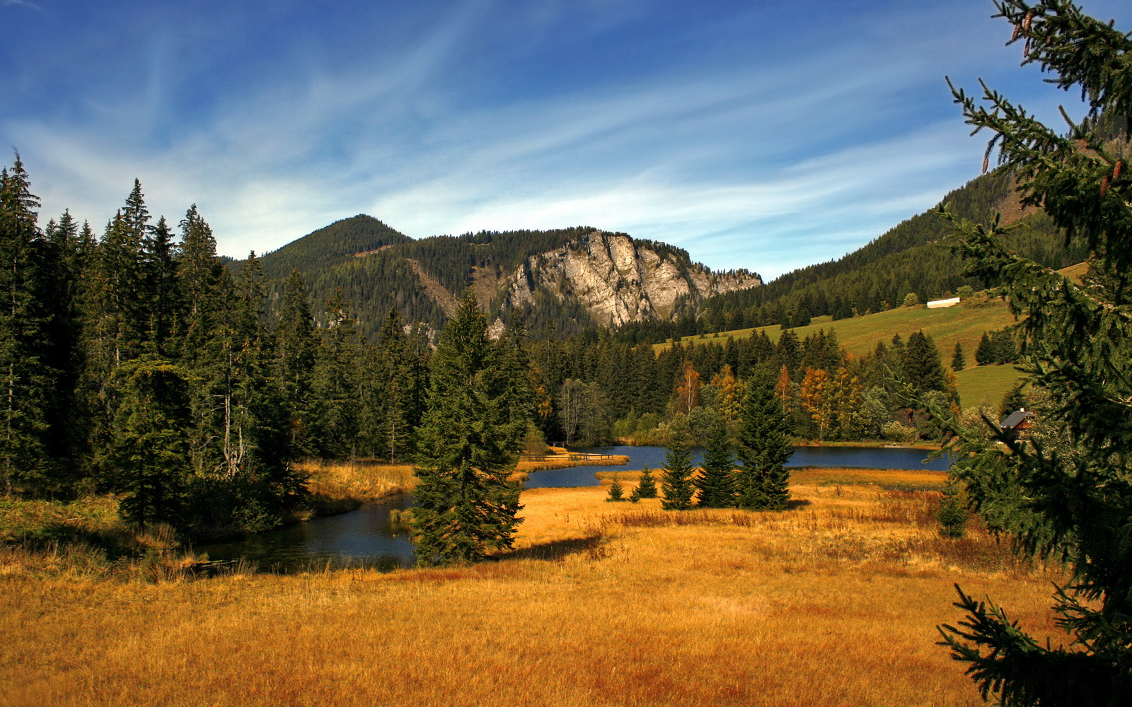 卢卡库关键战显神威，亚特兰大速胜日本球队