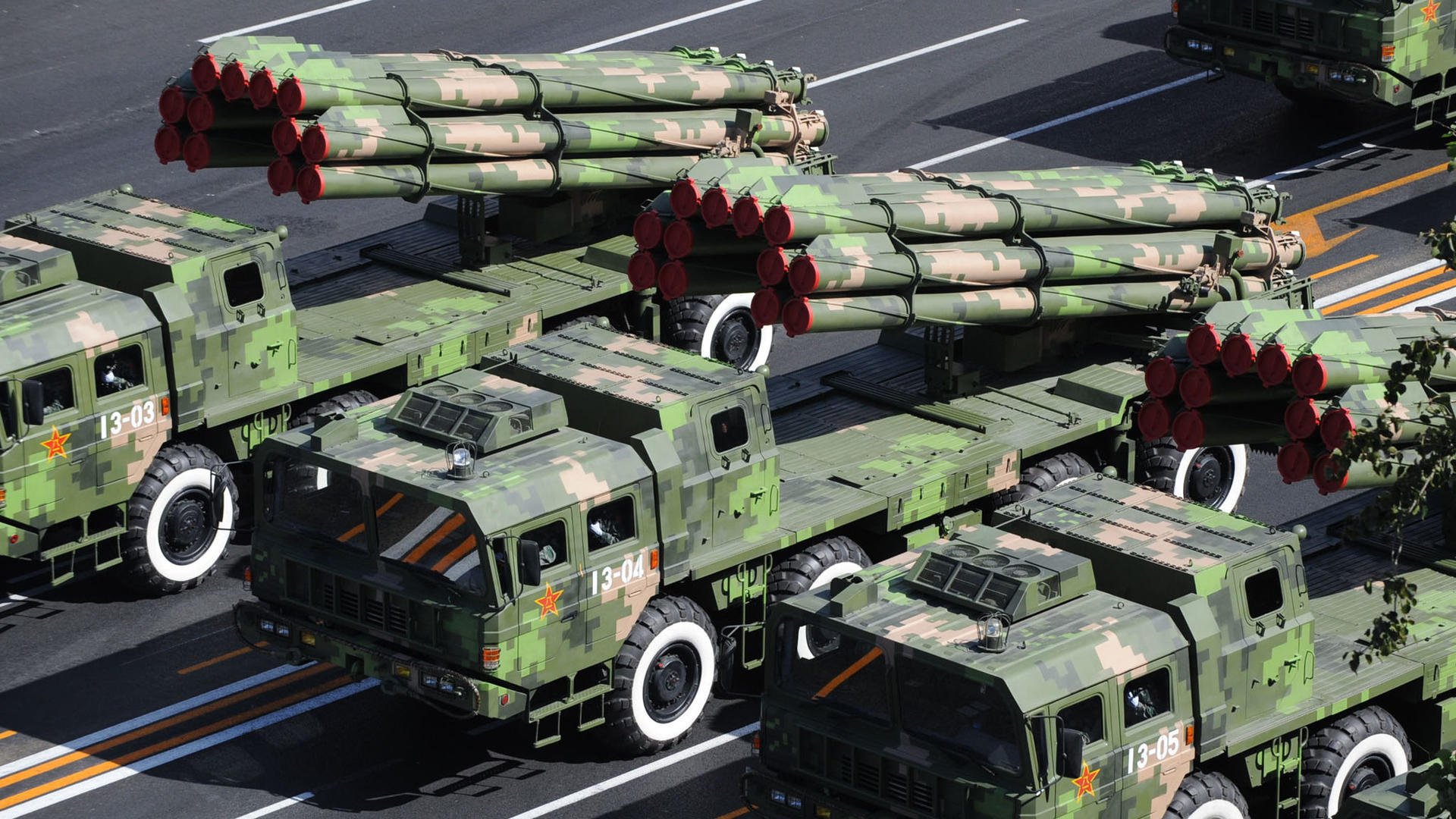 红军压制北欧劲旅,阿拉巴如何化身攻防枢纽的关键先生