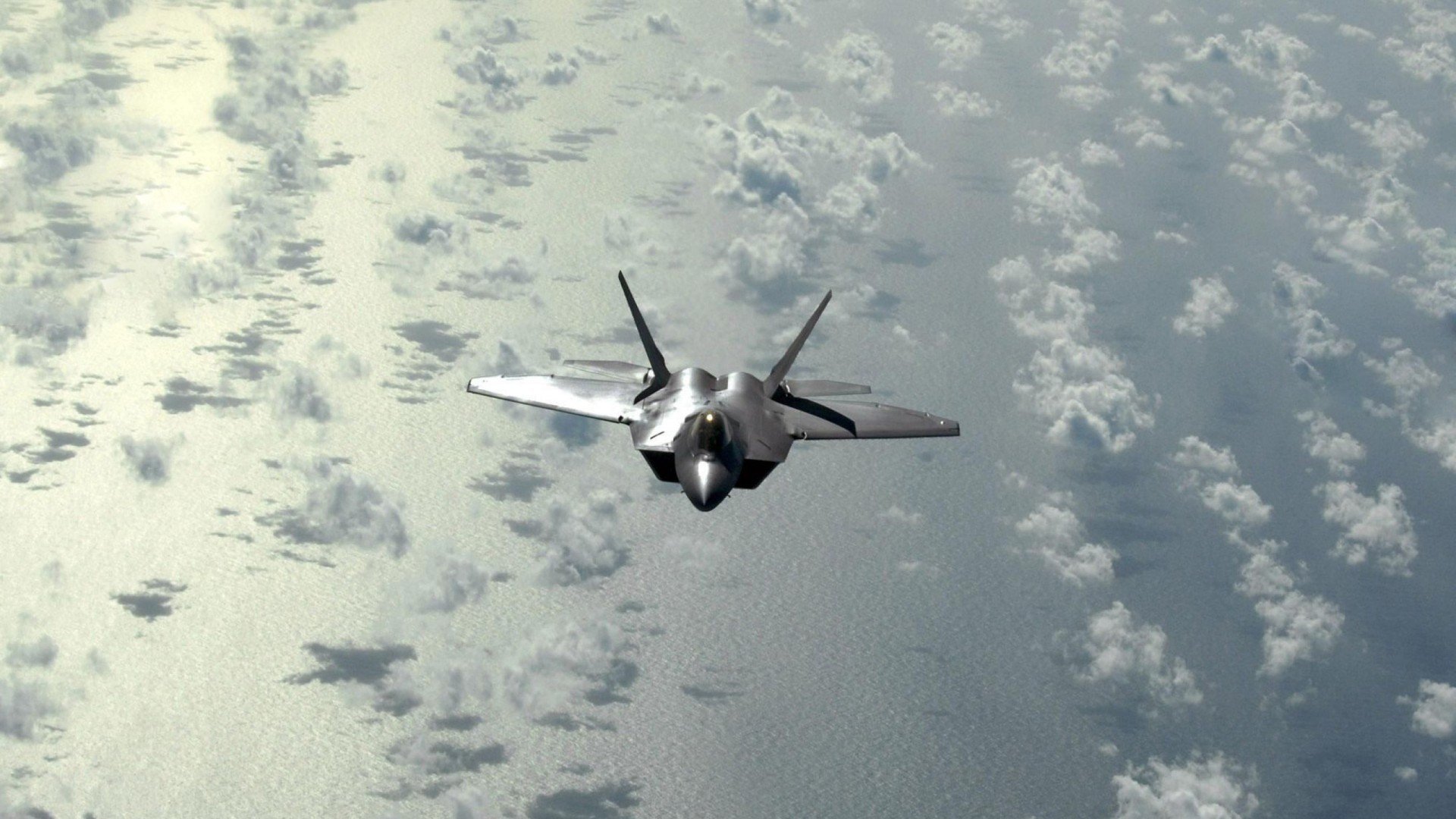 球衣飘飘惊艳全场雷霆，红衣军团如何让意甲冠军俯首称臣？