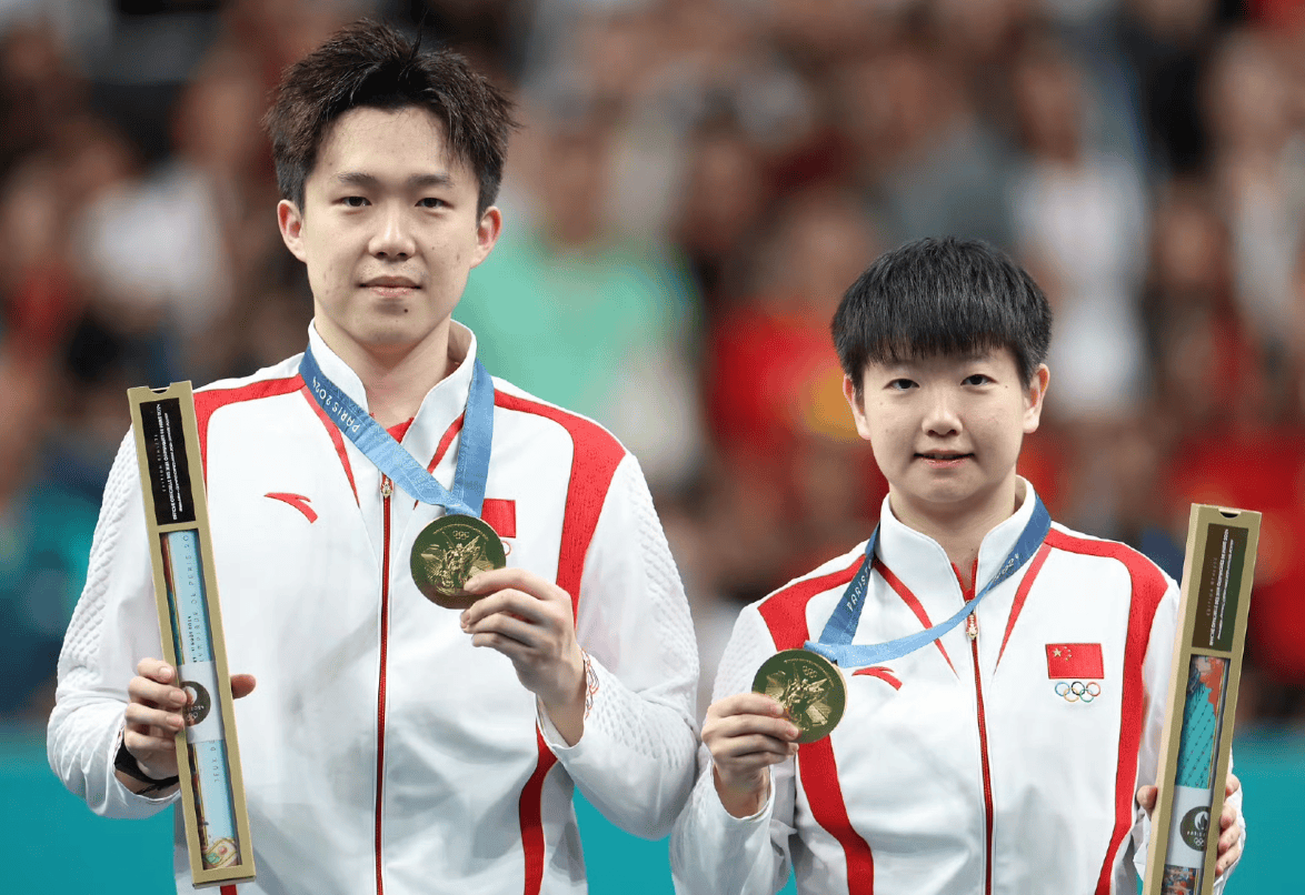 奥运周期关键战之夜，莱奥点燃赛场