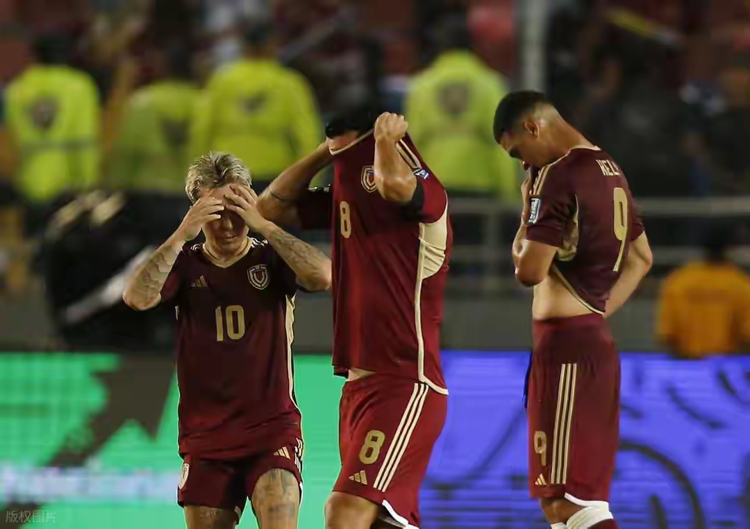 伊拉克狂胜塞内加尔，赖斯在美加墨世界杯接管比赛